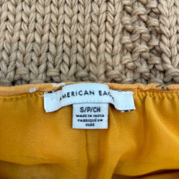 American Eagle Floral Skirt Size Small - Picture 3 of 4